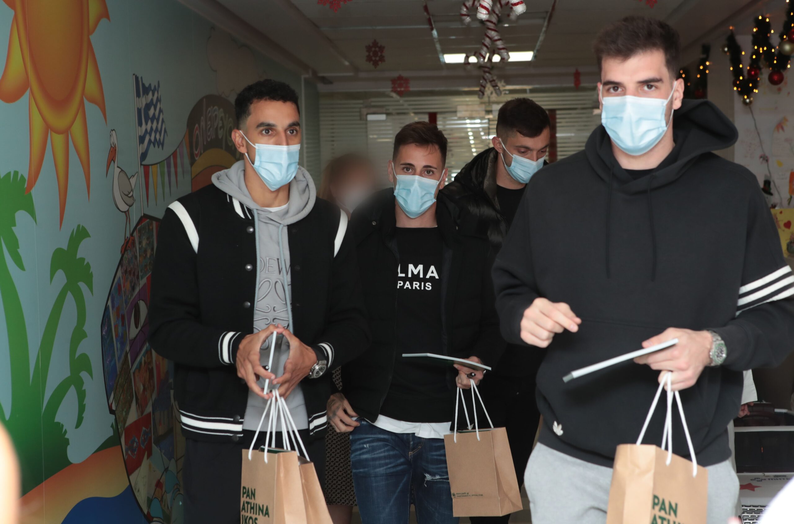 Επίσκεψη και δώρα του Παναθηναϊκού στο “Μητέρα” (ΦΩΤΟρεπορτάζ)