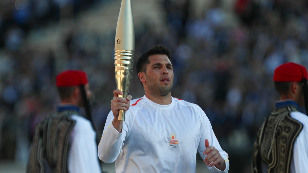 Η παράδοση της Ολυμπιακής Φλόγας στην διοργανώτρια Γαλλία (ΦΩΤΟρεπορτάζ)