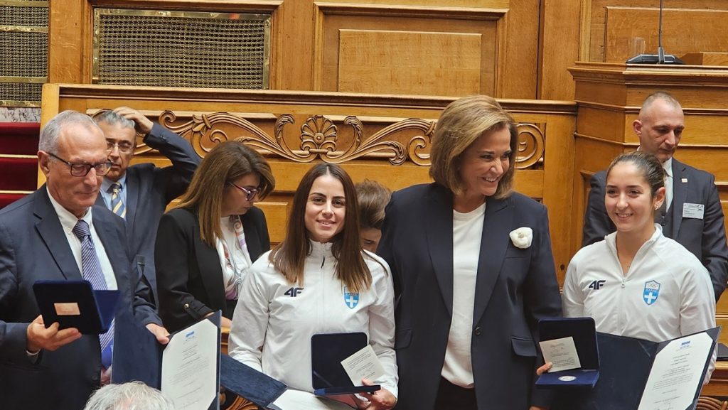 Η Βουλή των Ελλήνων τίμησε Ολυμπιονίκες και Παραολυμπιονίκες