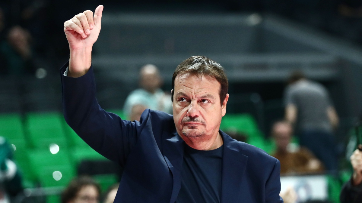 Άταμαν: «Δίνω συγχαρητήρια στους οπαδούς μας, με αυτό το πνεύμα θα συνεχίσουμε τις νίκες» Άταμαν: «Δίνω συγχαρητήρια στους οπαδούς μας, με αυτό το πνεύμα θα συνεχίσουμε τις νίκες»