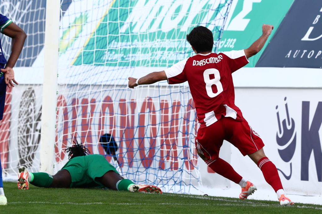 Ο Ολυμπιακός πάτησε κορυφή με πειστική εμφάνιση