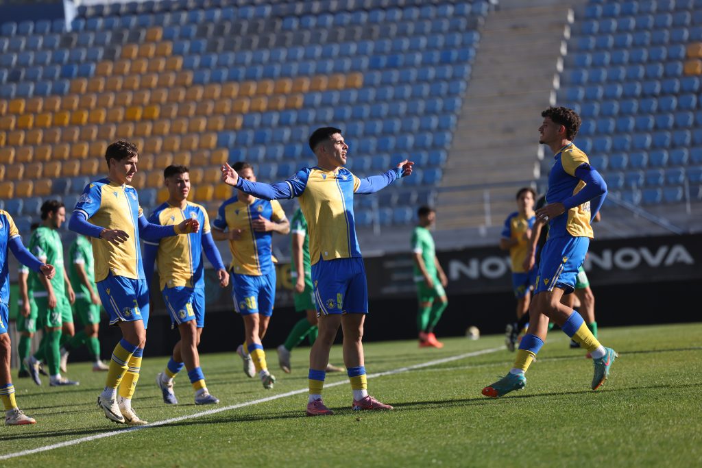 Άσφαιρο το ντέρμπι ανάμεσα σε Νίκη Βόλου και Αναγέννηση Καρδίτσας, άνετο “τρίποντο” για τον Αστέρα Β’