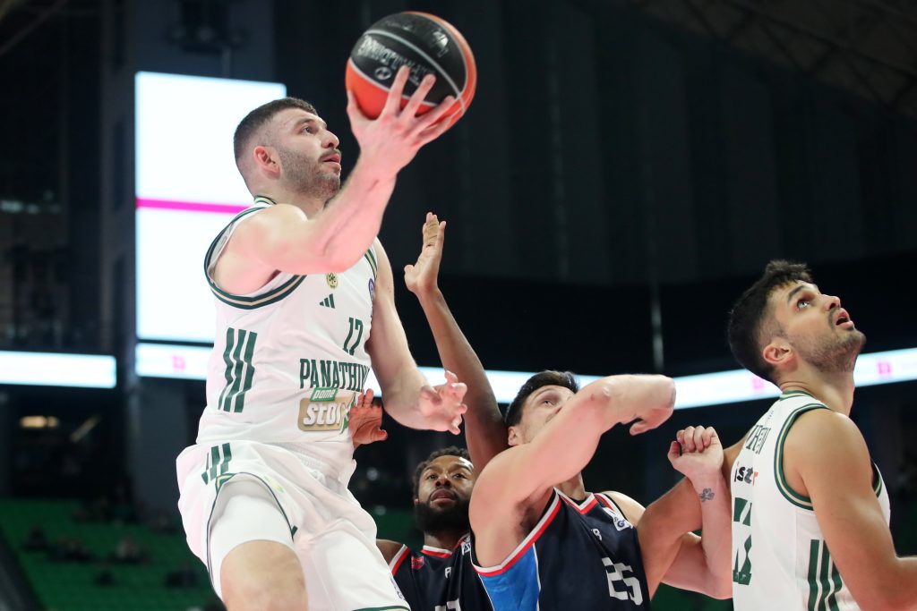 “Περίπατος” για τον Παναθηναϊκό με τρίποντο… σόου από τον Ρογκαβόπουλο (hls)