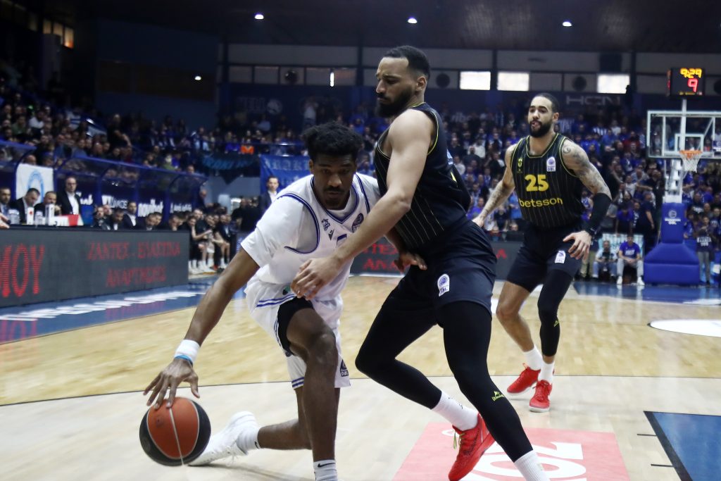 Στα χέρια του Άρη το ντέρμπι-θρίλερ της Θεσσαλονίκης