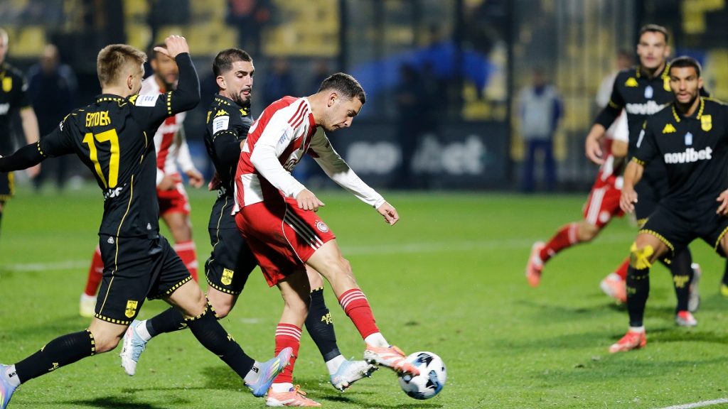 Κόλλησε στο “Βικελίδης” ο Ολυμπιακός και πέταξε την ευκαιρία να ξεφύγει