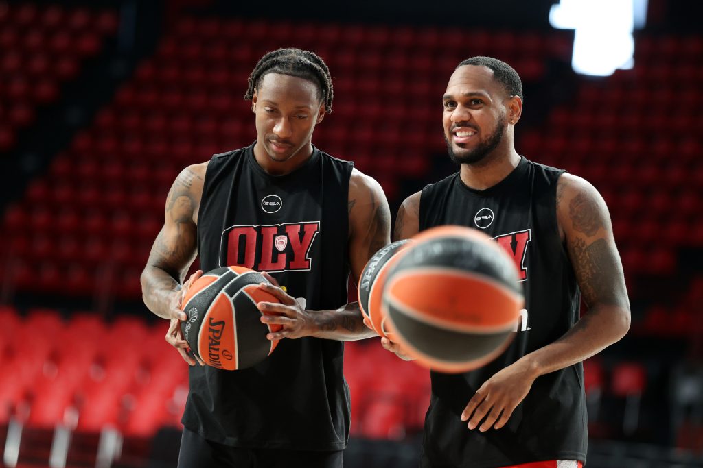 Η πρώτη ομαδική προπόνηση του Μόρις με τον Ολυμπιακό (pics)