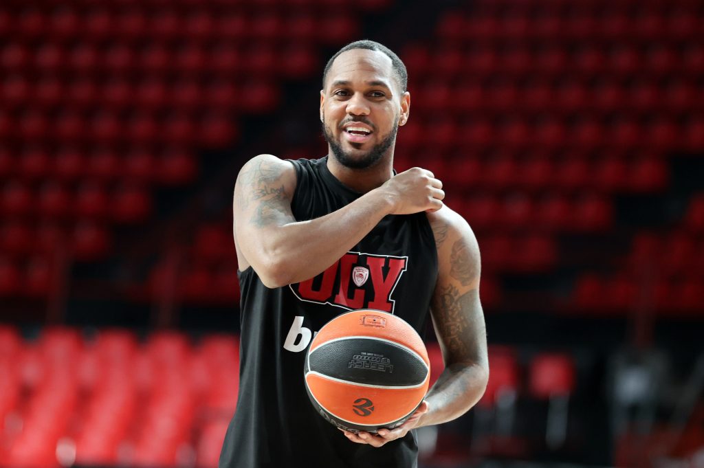 Η πρώτη ομαδική προπόνηση του Μόρις με τον Ολυμπιακό (pics)