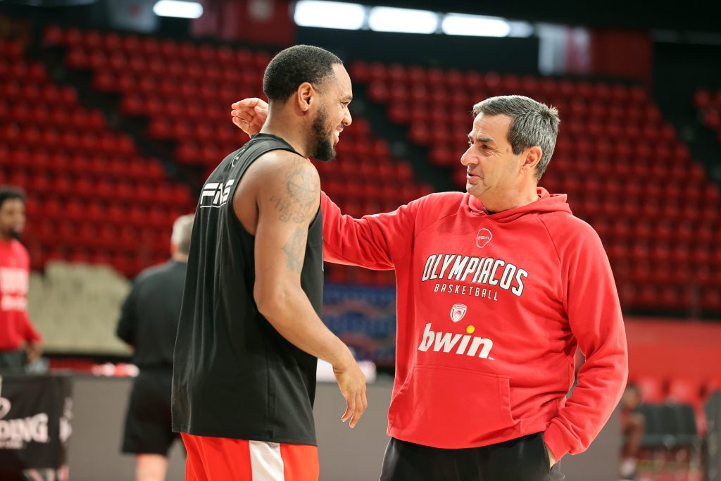 Η πρώτη ομαδική προπόνηση του Μόρις με τον Ολυμπιακό (pics)