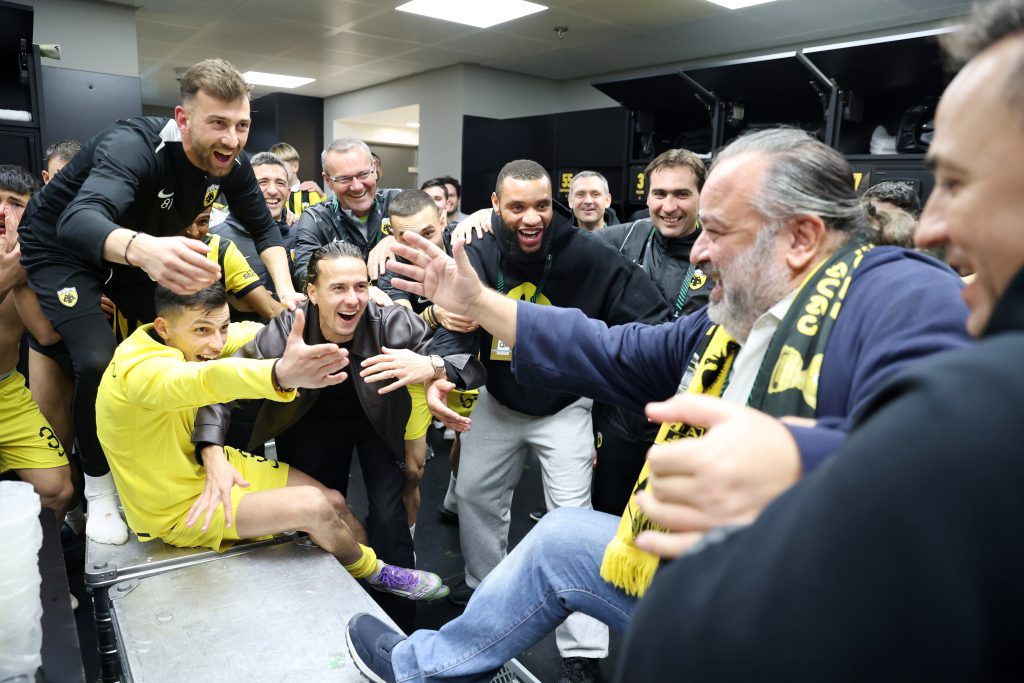 Το “κιτρινόμαυρο” πάρτι από τα αποδυτήρια της “OPAP Arena” (pics)