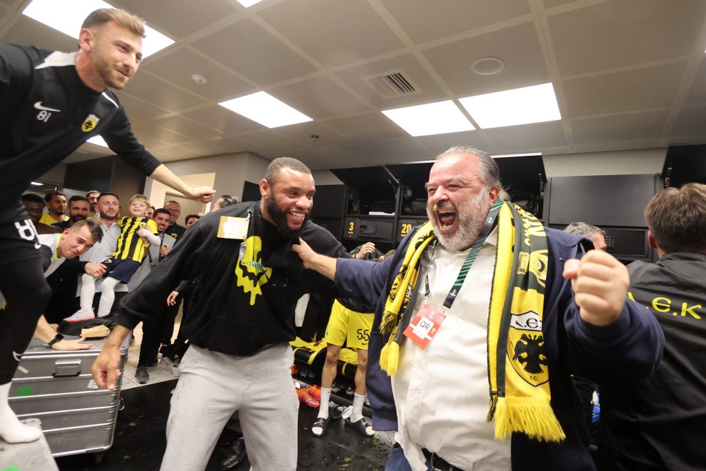 Το “κιτρινόμαυρο” πάρτι από τα αποδυτήρια της “OPAP Arena” (pics)