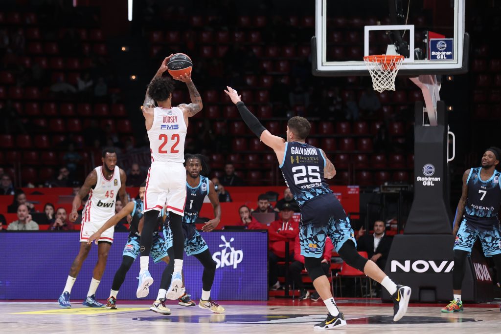 Ο Ολυμπιακός “λύγισε” τον Κολοσσό στο ιστορικό “τρίποντο πάρτι” του Ντόρσεϊ (hls)