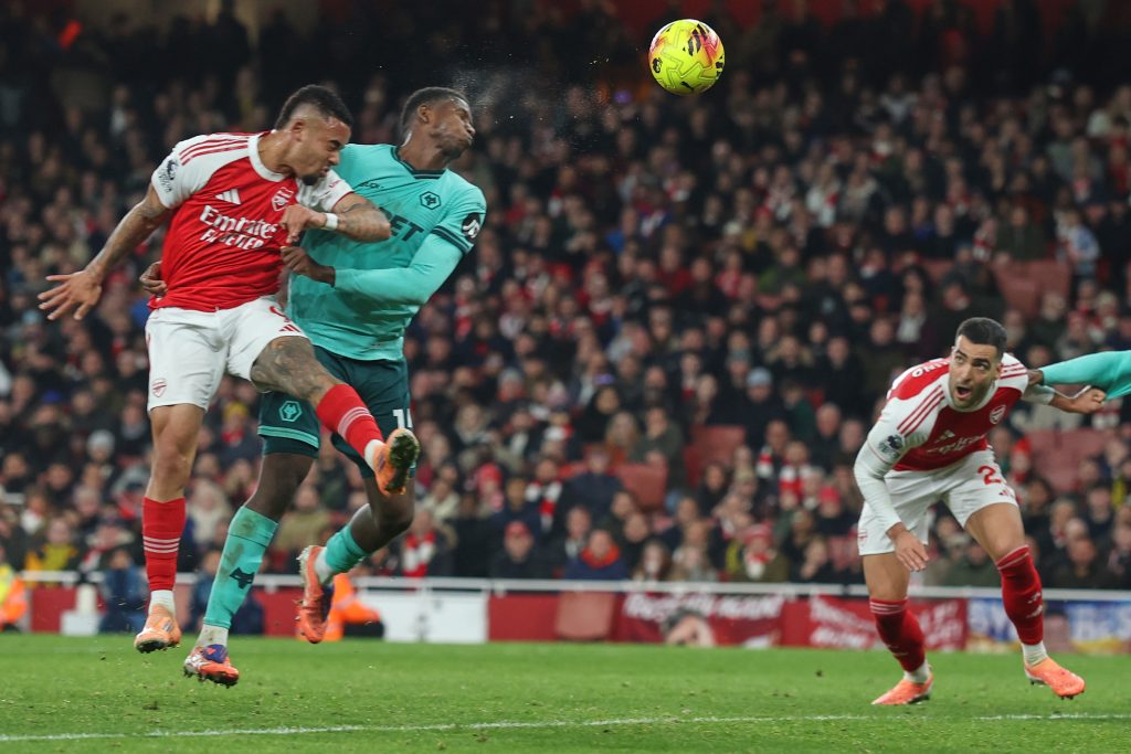 Πήρε τη νίκη δια πυρός και σιδήρου η Άρσεναλ