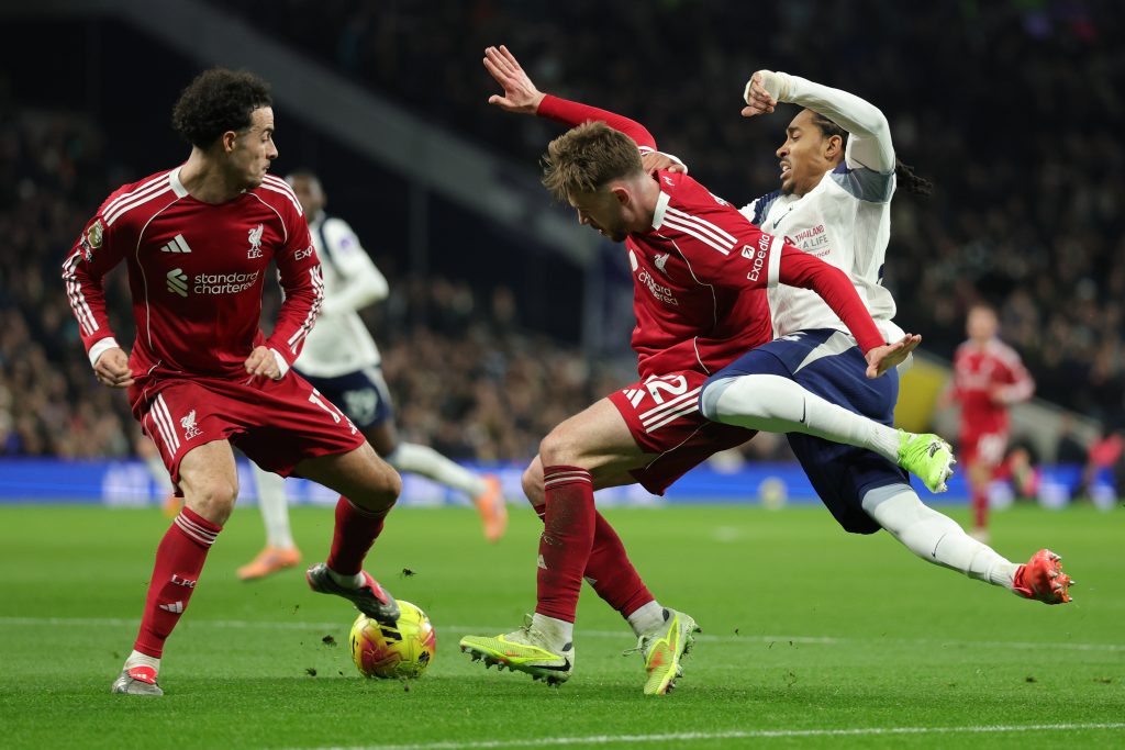 Ίδρωσε αλλά έκανε την δουλειά η Λίβερπουλ