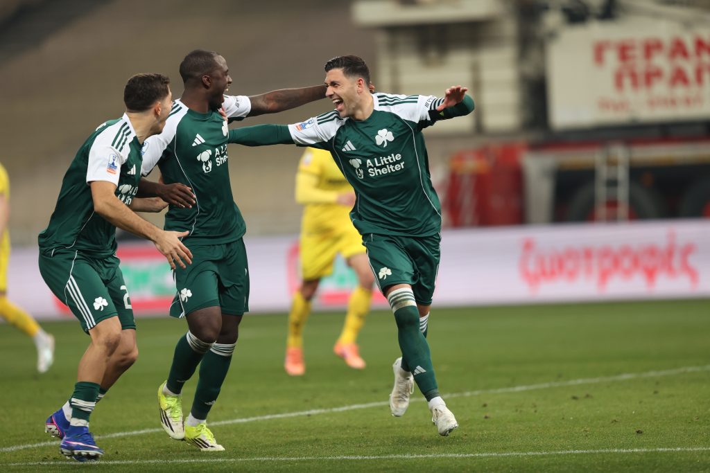 Ο Μπακασέτας με χατ-τρικ έστειλε τον Παναθηναϊκό στα ημιτελικά