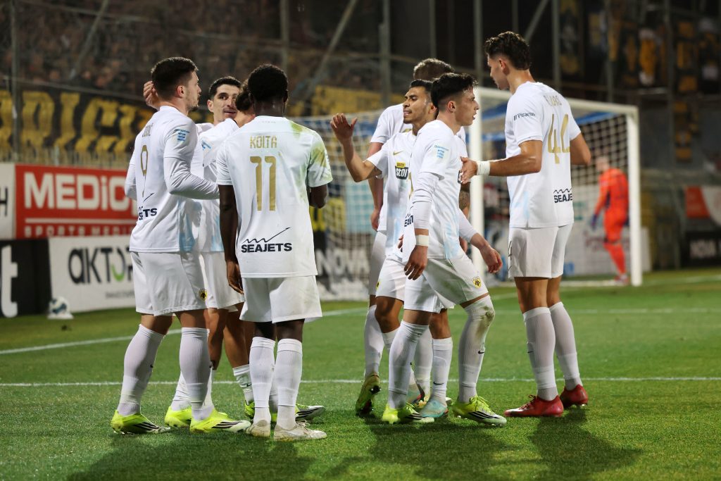 Η ΑΕΚ πέρασε από την Τρίπολη κι επέστρεψε στην κορυφή