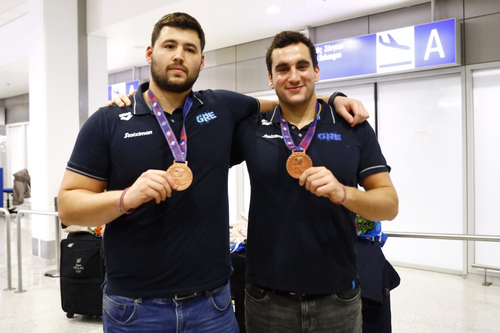 Πάτησε Ελλάδα η Εθνική πόλο ανδρών με το χάλκινο μετάλλιο στο στήθος (pics)