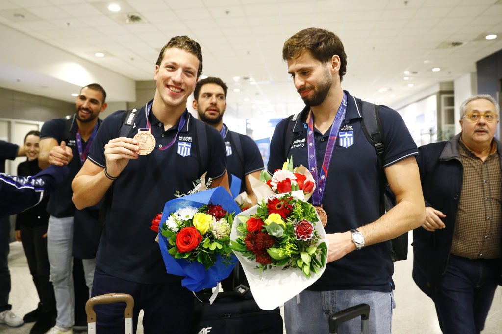 Πάτησε Ελλάδα η Εθνική πόλο ανδρών με το χάλκινο μετάλλιο στο στήθος (pics)