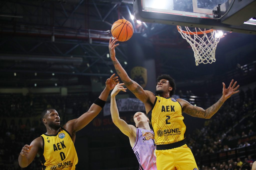 Η ΑΕΚ υπέταξε την Άλμπα και έγινε το… αφεντικό του ομίλου