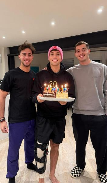 Κωστούλας και Τζίμας γιόρτασαν παρέα τα γενέθλια του τελευταίου (pic)