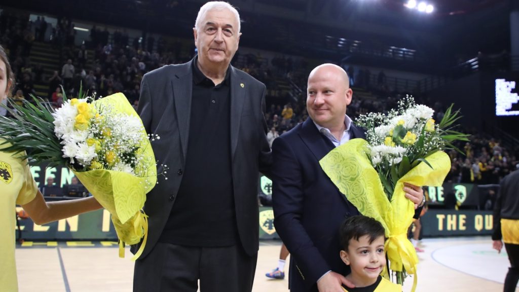 Με ποδοσφαιρικό “άρωμα” η μάχη της μπασκετικής ΑΕΚ(pic)