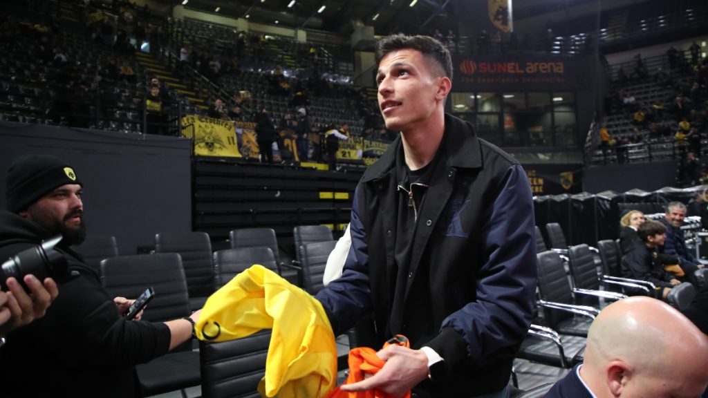 Με ποδοσφαιρικό “άρωμα” η μάχη της μπασκετικής ΑΕΚ(pic)