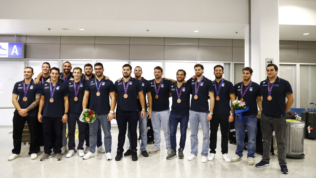 Πάτησε Ελλάδα η Εθνική πόλο ανδρών με το χάλκινο μετάλλιο στο στήθος (pics) Πάτησε Ελλάδα η Εθνική πόλο ανδρών με το χάλκινο μετάλλιο στο στήθος (pics)