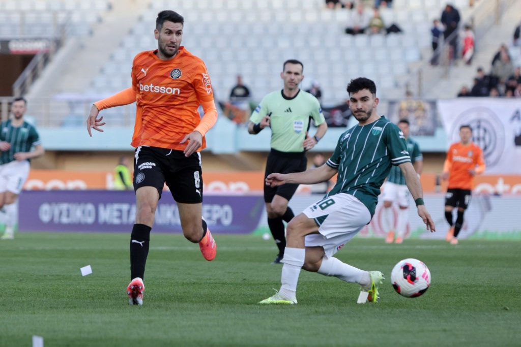 Ο Λεβαδειακός άντεξε με δέκα στην Κρήτη και η πρόκριση θα κριθεί στη ρεβάνς