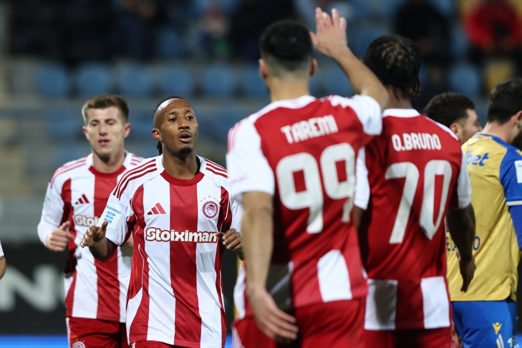 Εμφατικό πέρασμα από την Τρίπολη και… κορυφή για τον Ολυμπιακό