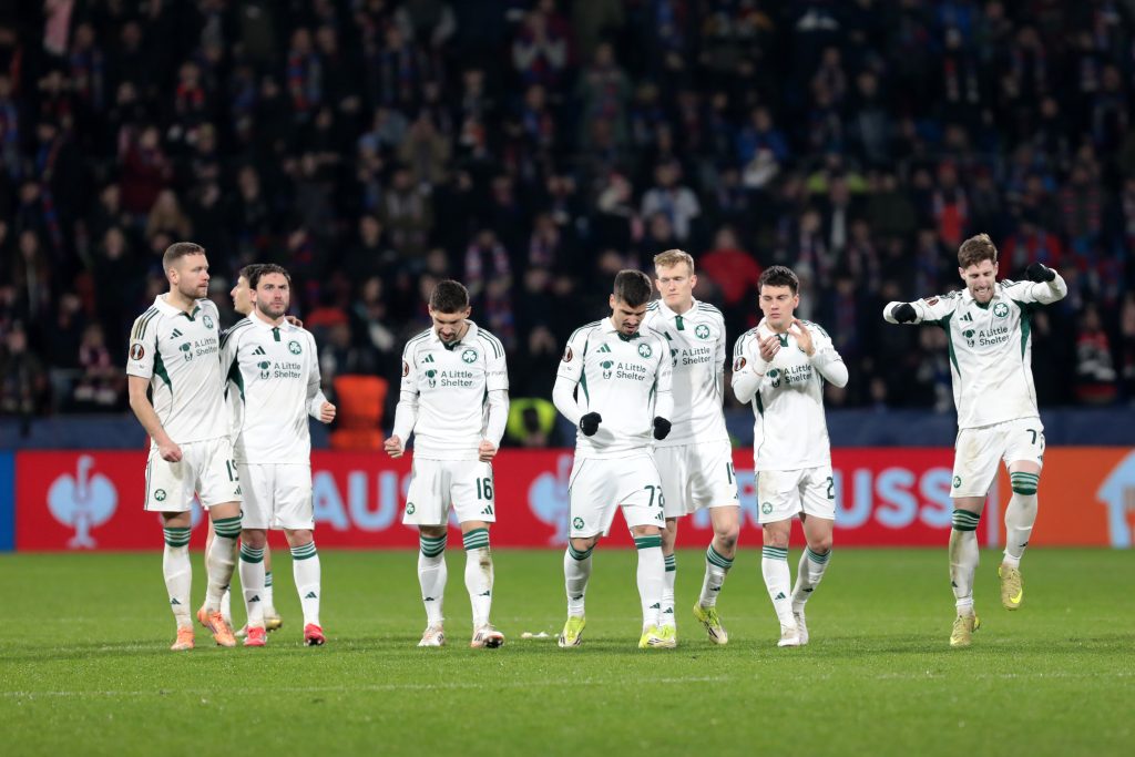 Ο Παναθηναϊκός πήρε ηρωική πρόκριση στα πέναλτι στην Τσέχια