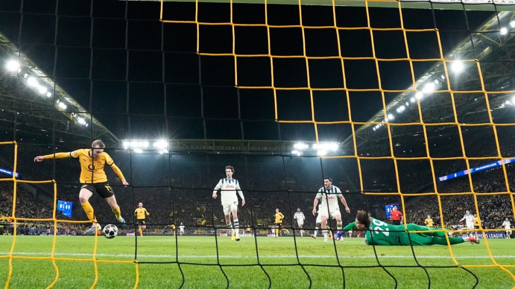 Προβάδισμα πρόκρισης για την ανώτερη Ντόρτμουντ