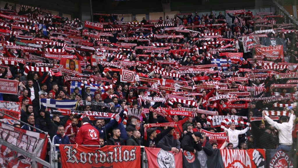 Είπε “αντίο” με ψηλά το κεφάλι ο Ολυμπιακός