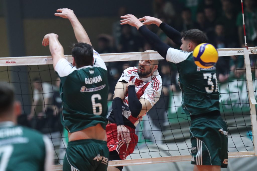 Ο Παναθηναϊκός πήρε το θρίλερ με τον Ολυμπιακό και έκανε το 1-0 στην σειρά