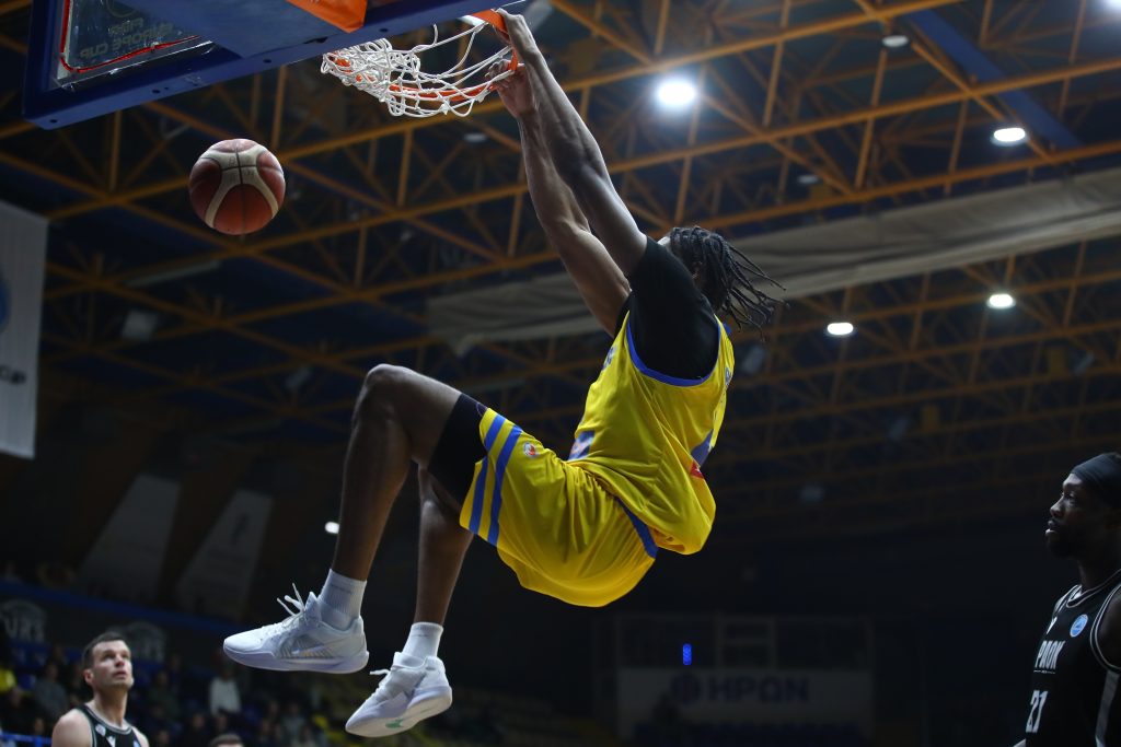 Ο ΠΑΟΚ στους “4”, παρά την προσπάθεια ανατροπής του Περιστερίου (hls)