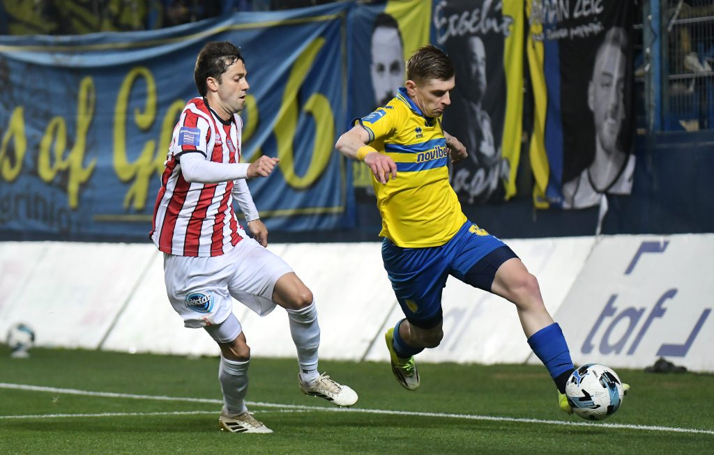 Μοιρασιά στο Αγρίνιο