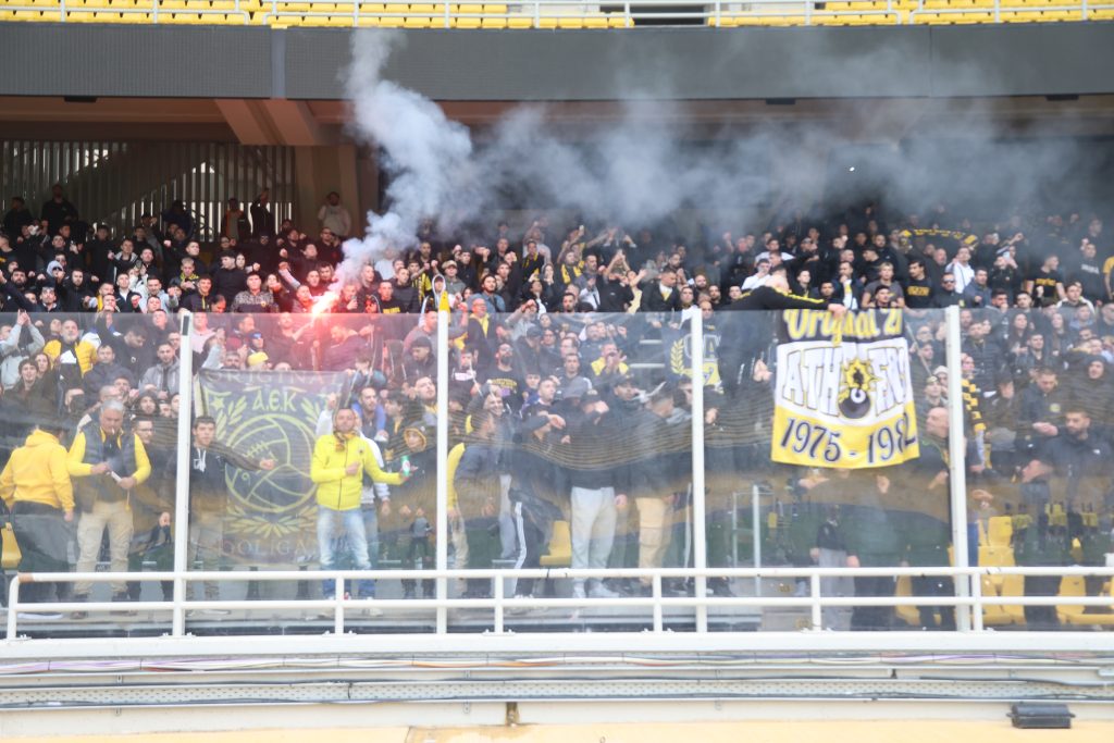 ΑΕΚ: Εντυπωσιακή παρουσία κόσμου στην προπόνηση πριν το ντέρμπι με Ολυμπιακό (pics)