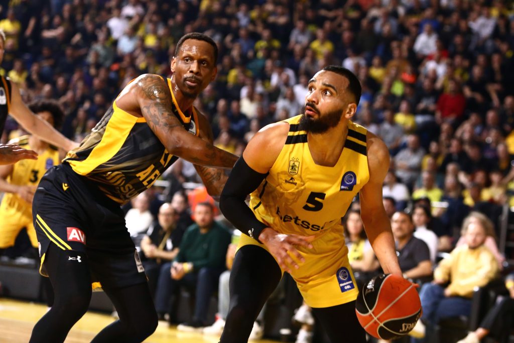 Με τρομερό Μήτρου-Λονγκ ο Άρης πήρε το ντέρμπι με την ΑΕΚ στο “Nick Galis Hall” (hls)