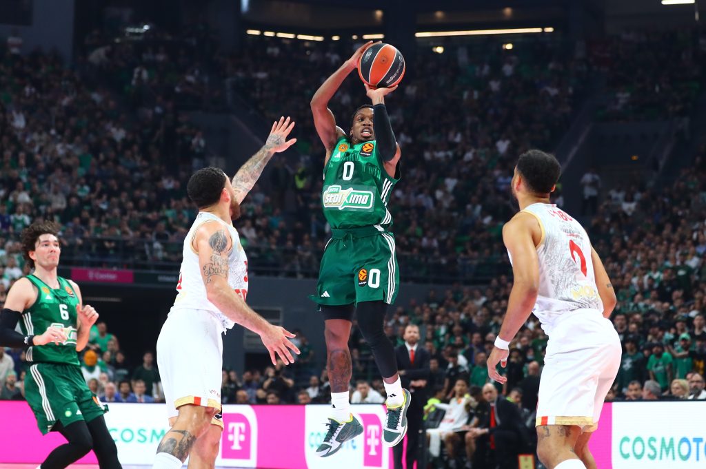 Ο Παναθηναϊκός απέφυγε την “λακκούβα” και έκλεισε “ραντεβού” με τη Βαλένθια