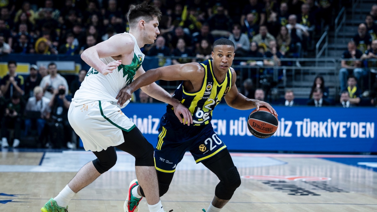 Η Φενέρμπαχτσε αφεντικό της σειράς, απέχει ένα βήμα από το Telekom Center Athens