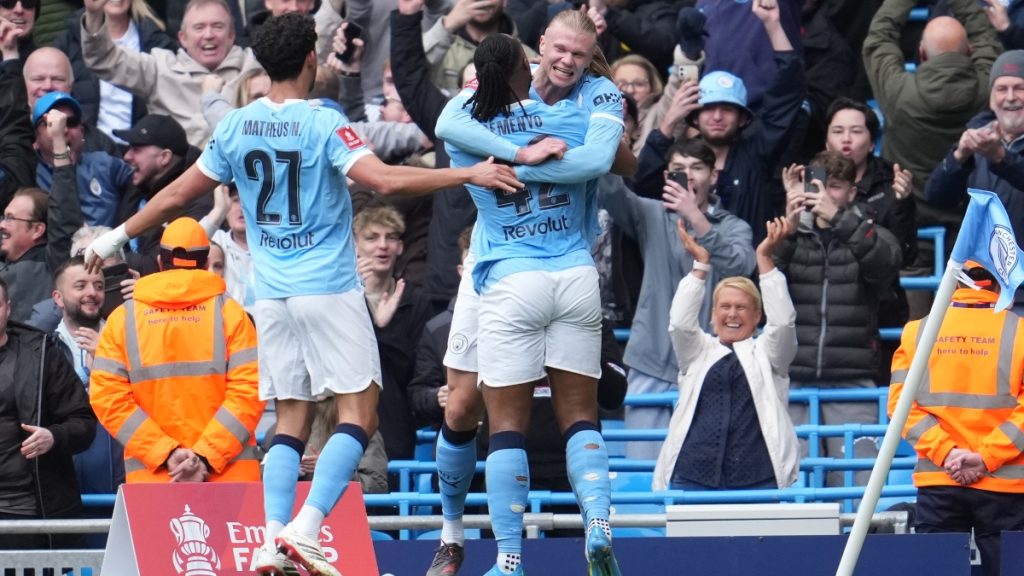 “Τυφώνας” Χάαλαντ σάρωσε τη Λίβερπουλ