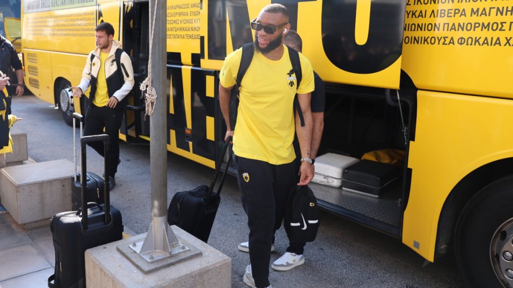 Αναχώρησε για Μαδρίτη η ΑΕΚ (pic)