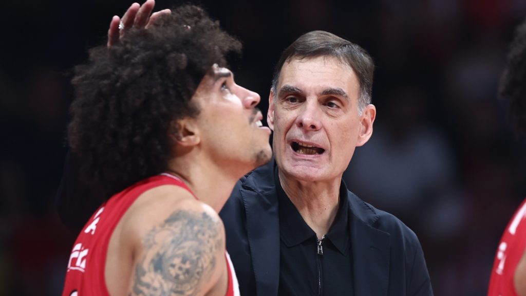 Γουόρντ στο ertsports: «Να είμαστε ο εαυτός μας στο Final Four, το καλύτερο μπάσκετ θα κερδίσει»
