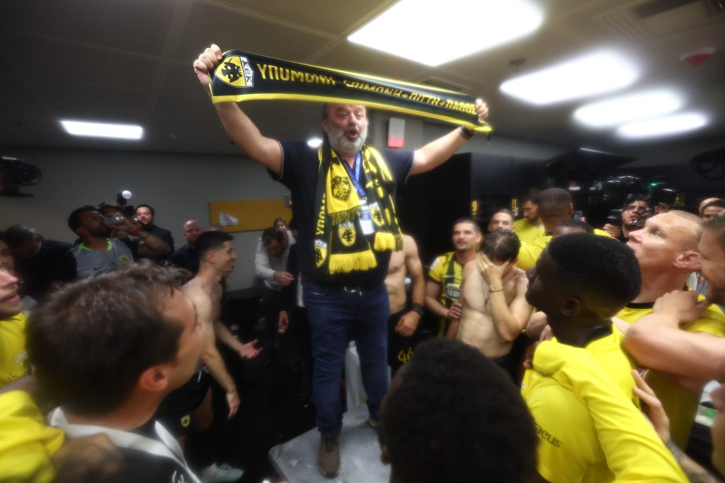 Το πάρτι της ΑΕΚ στα αποδυτήρια (pictures)