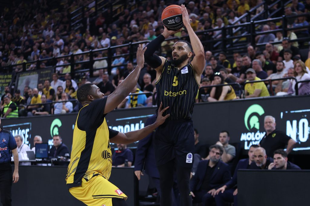 Μυθικό ματς στη “SUNEL Arena”, η ΑΕΚ απέκλεισε τον Άρη (highlights)