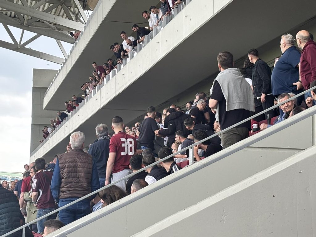 Ένταση στα επίσημα της “AEL FC Arena” – Συνθήματα κατά της διοίκησης των γηπεδούχων
