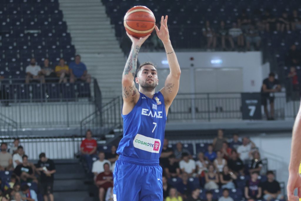 Χαρακίρι της Ελλάδας και η πρόκριση δυσκολεύει