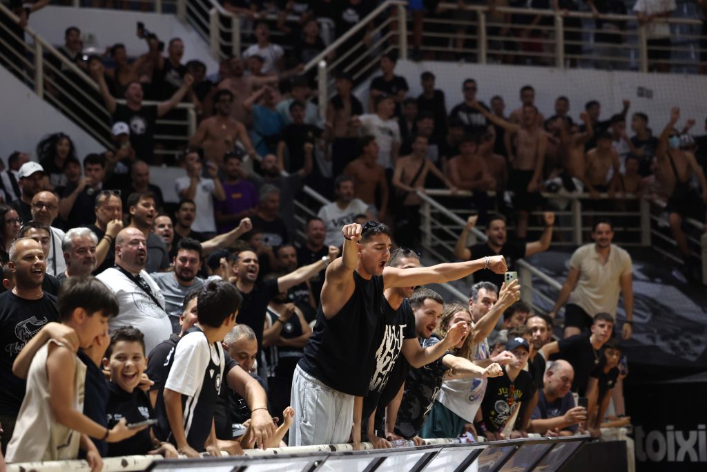 Ο κόσμος του ΠΑΟΚ αποθέωσε τον Όσμαν (pics)