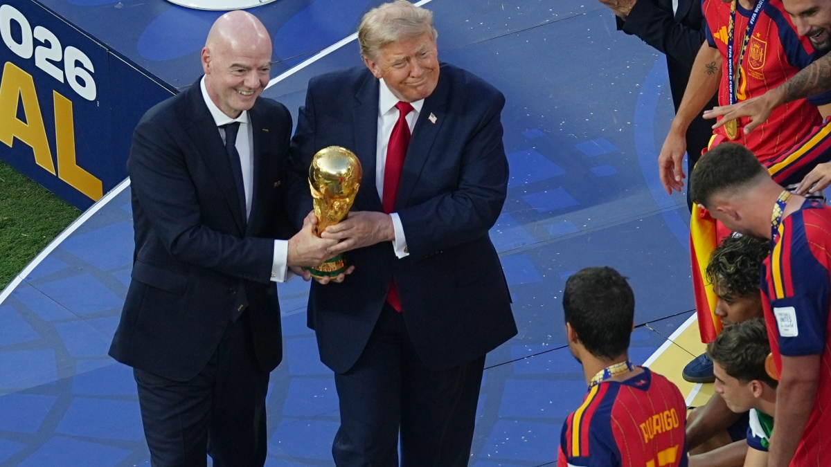 Η FIFA διαψεύδει δημοσίευμα ότι ο Ινφαντίνο ζήτησε την υποστήριξη του Τραμπ μετά την αποτυχημένη πώληση του Παγκοσμίου Κυπέλλου Η FIFA διαψεύδει δημοσίευμα ότι ο Ινφαντίνο ζήτησε την υποστήριξη του Τραμπ μετά την αποτυχημένη πώληση του Παγκοσμίου Κυπέλλου