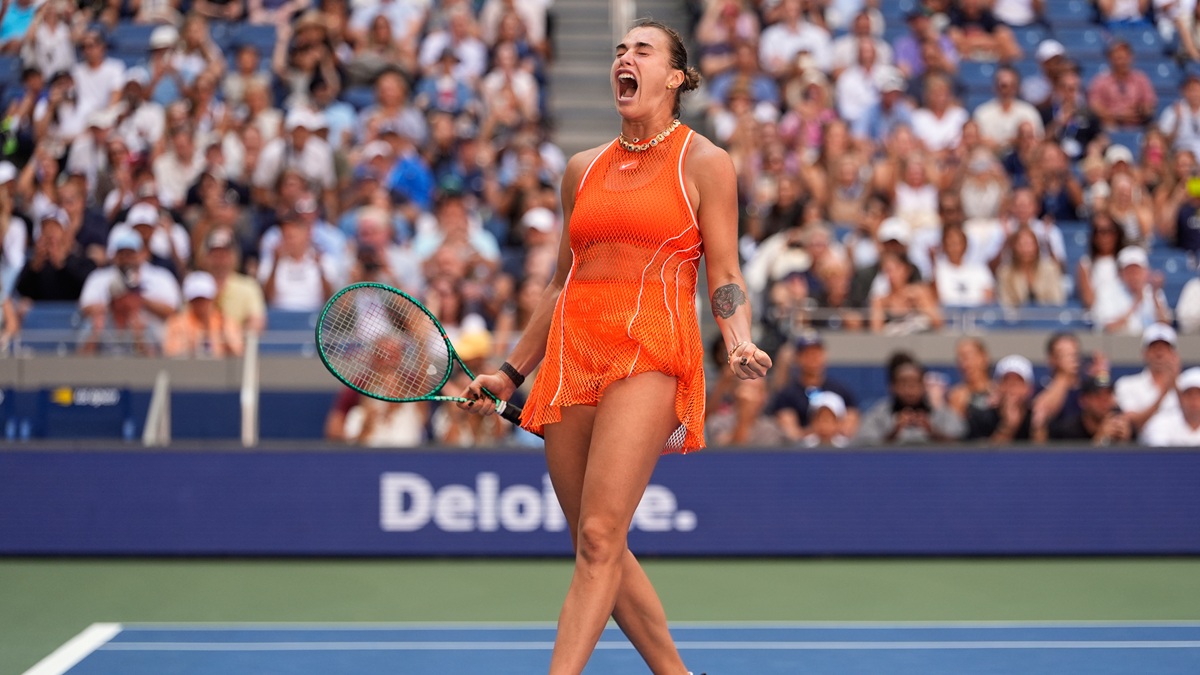 Στα ημιτελικά του US Open η Σαμπαλένκα μετά από θρίλερ με τη Νοσκόβα
