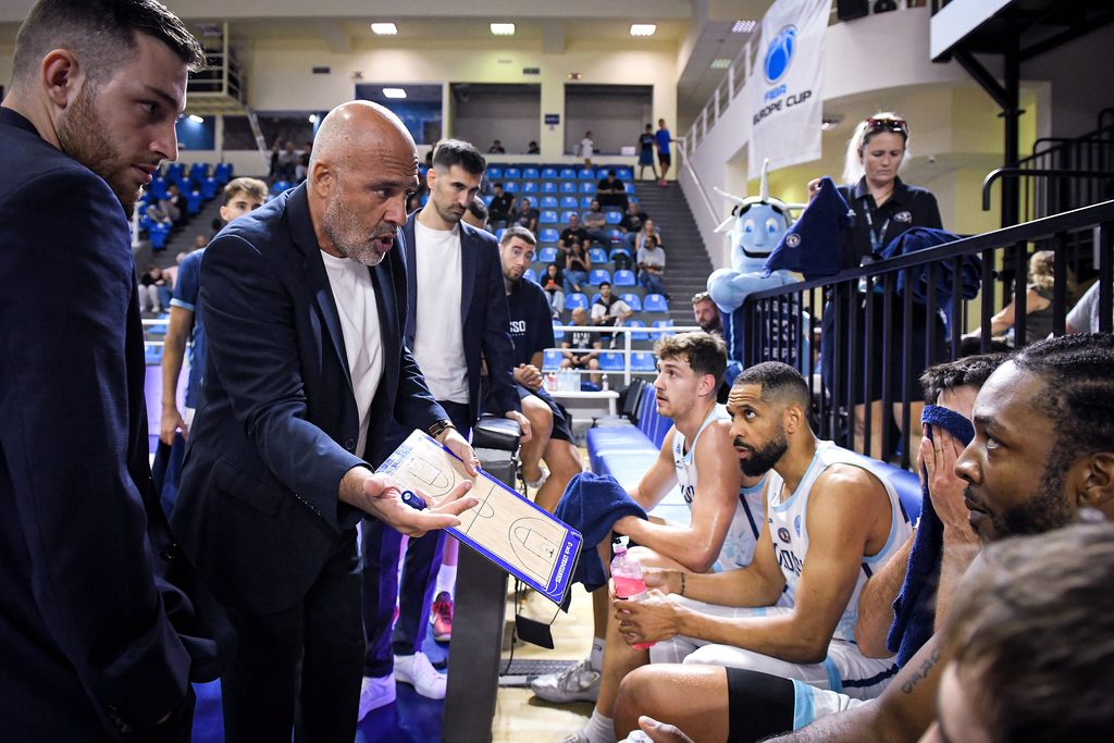 Ο Κολοσσός ανέβασε στροφές και “καθάρισε” την Κραϊόβα