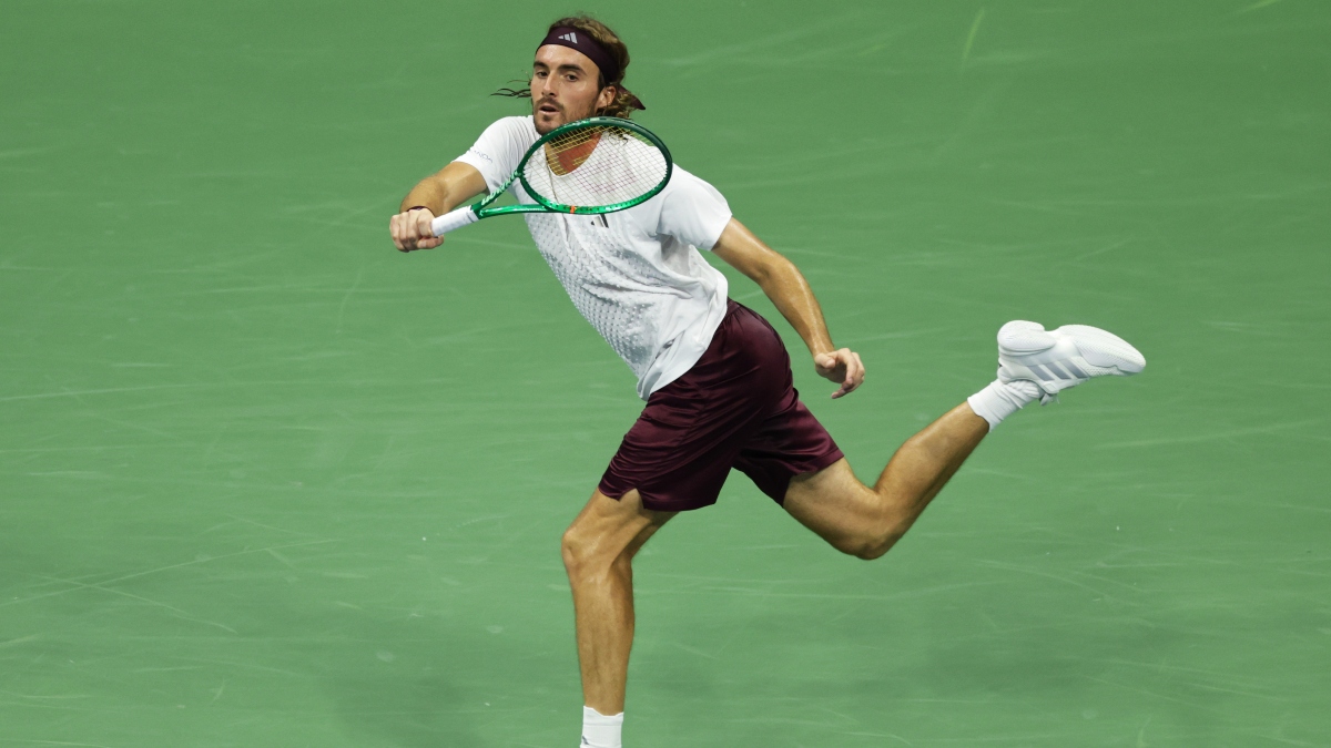 Στους “16” του Japan Open με ανατροπή ο Τσιτσιπάς